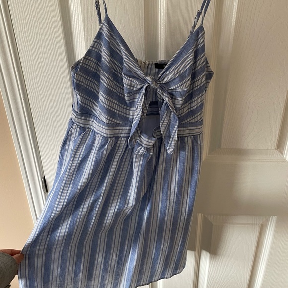 Forever 21 Summer dress - Picture 3 of 4
